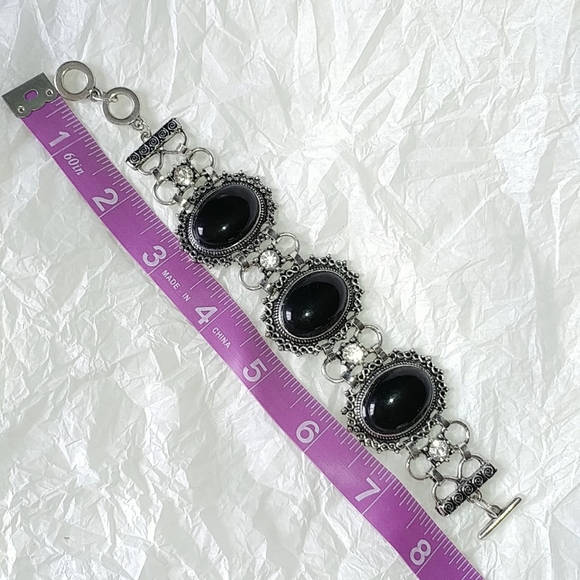 FAUX BLACK ONYX ORNATE OVAL LINK STATEMENT BRACELET - Picture 4 of 6